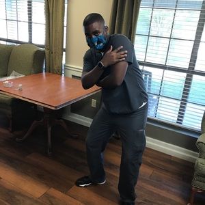 Meet your Posher, Christian